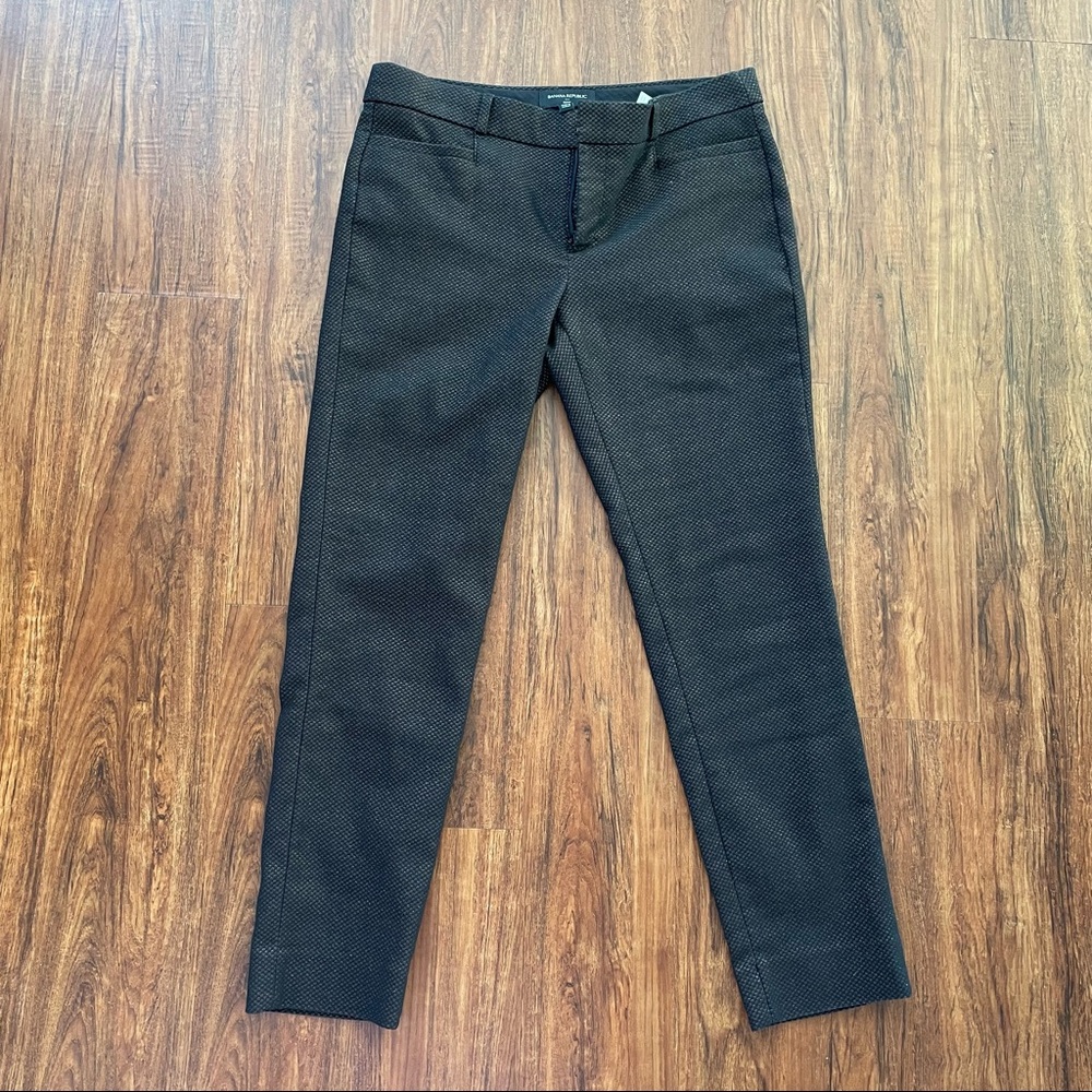 Banana Republic Rose Gold-Shift Cropped Pant